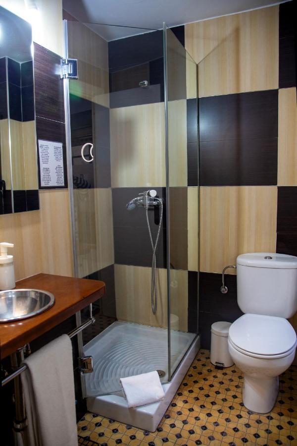 Hostal Gud Salamanca Bagian luar foto