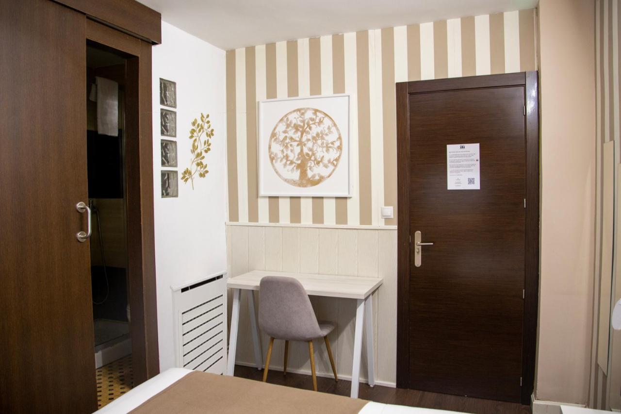 Hostal Gud Salamanca Bagian luar foto
