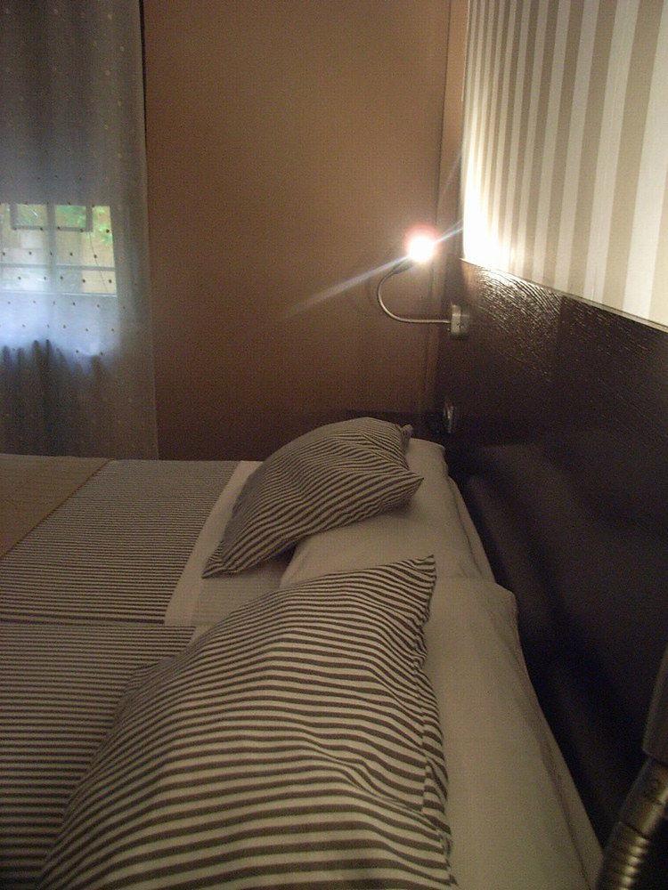 Hostal Gud Salamanca Bagian luar foto