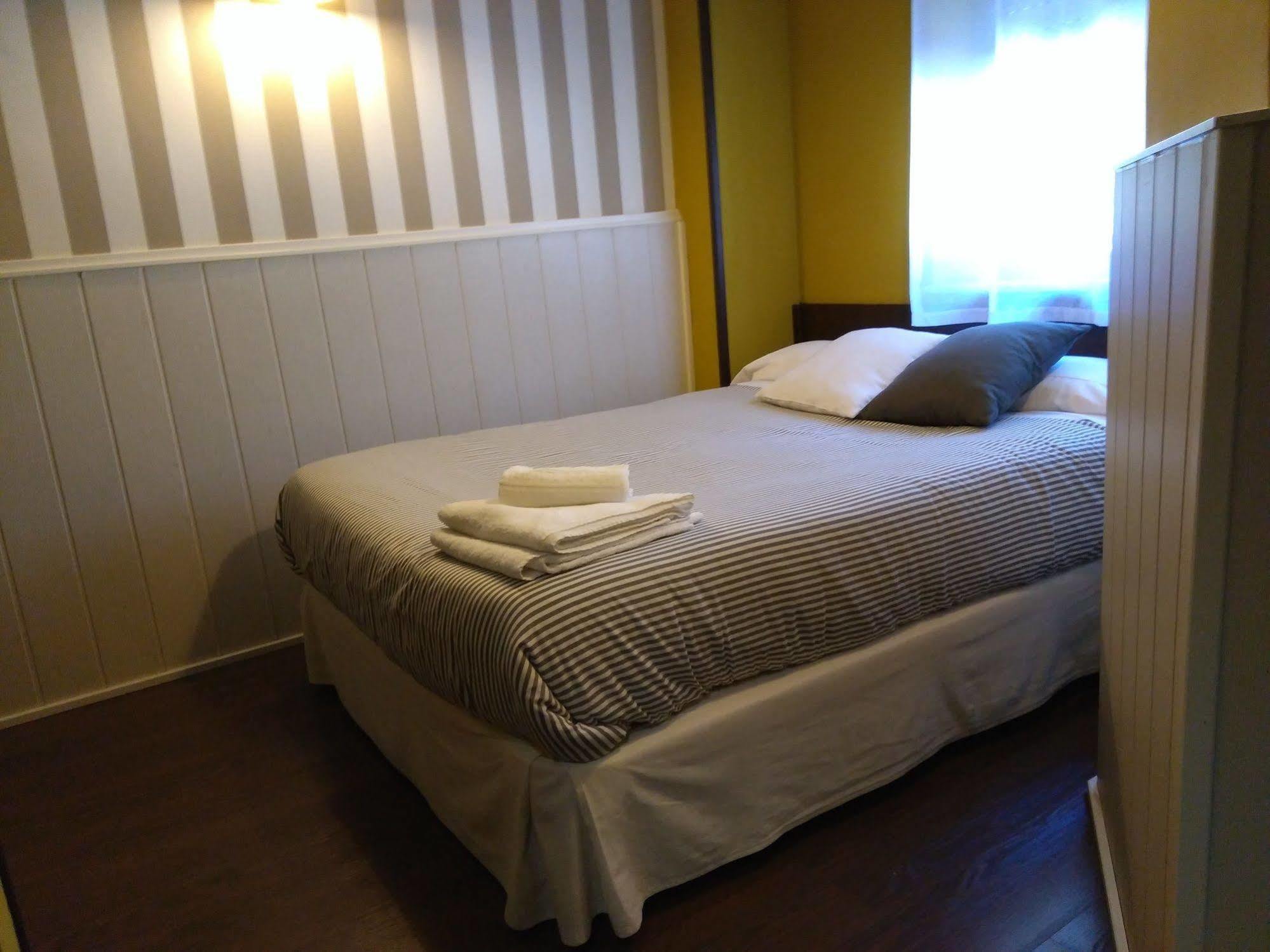 Hostal Gud Salamanca Bagian luar foto